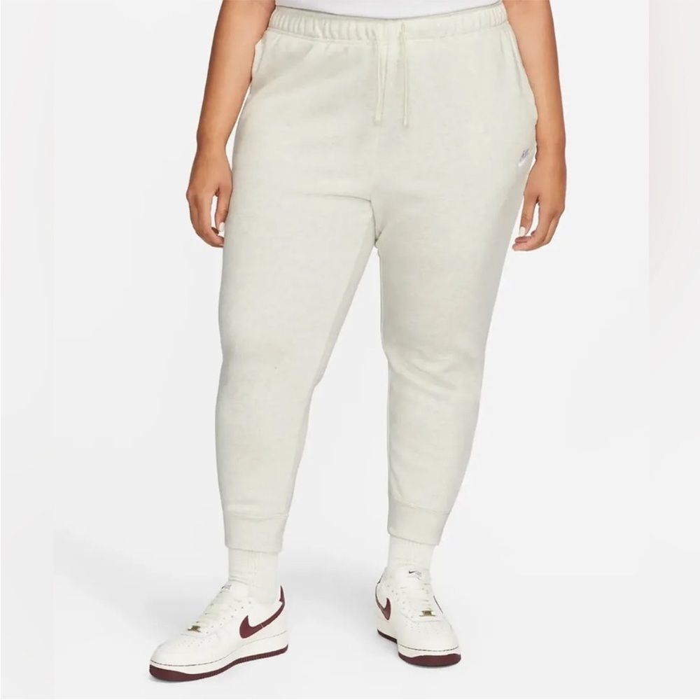 Nike Club Fleece Oatmeal Heather Joggers Pockets Mid Rise Women’s Plus 3X NWT